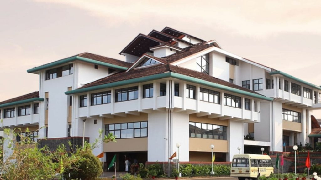 IIM Kozhikode admits ‘largest-ever’ Executive MBA batch with 683 participants, nearly 30% women | Education News IIM Kozhikode campus image via X
