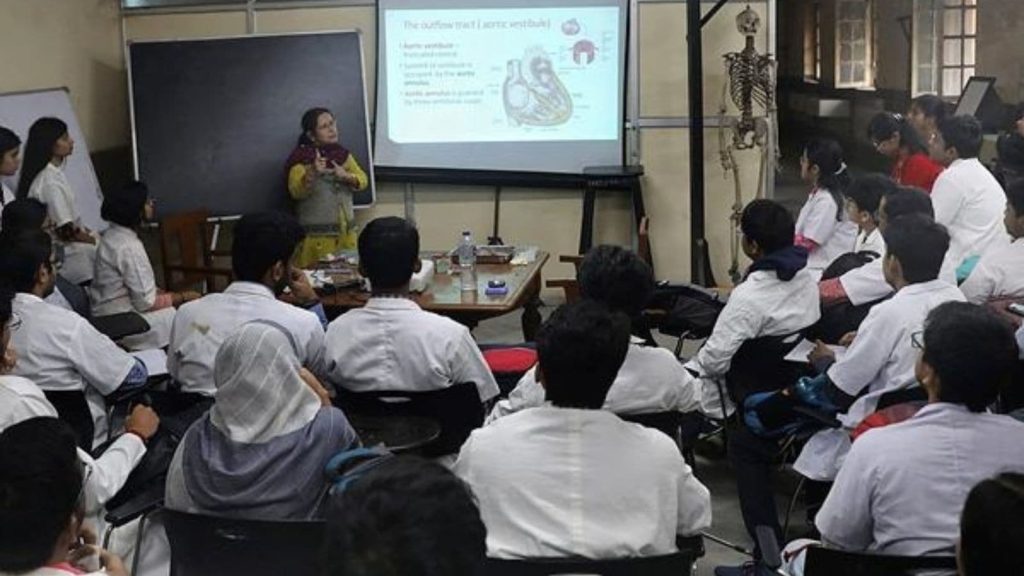 NEET PG Counselling 2025: MCC reopens round 3 registration window after cut-off reduction | Education News NEET PG counselling schedule