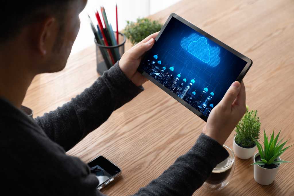 The private cloud returns, for AI workloads cloud tablet office man japan