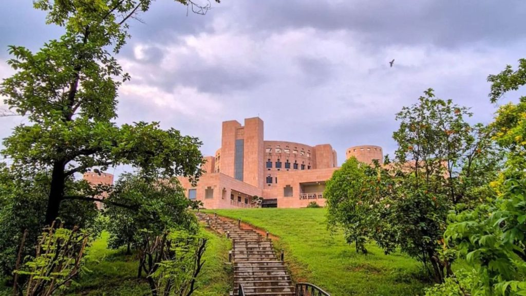 ISB announces scholarship programme for PGP-YL students, offers 100% tuition waiver | Education News isb hyderabad campus, indian school of business