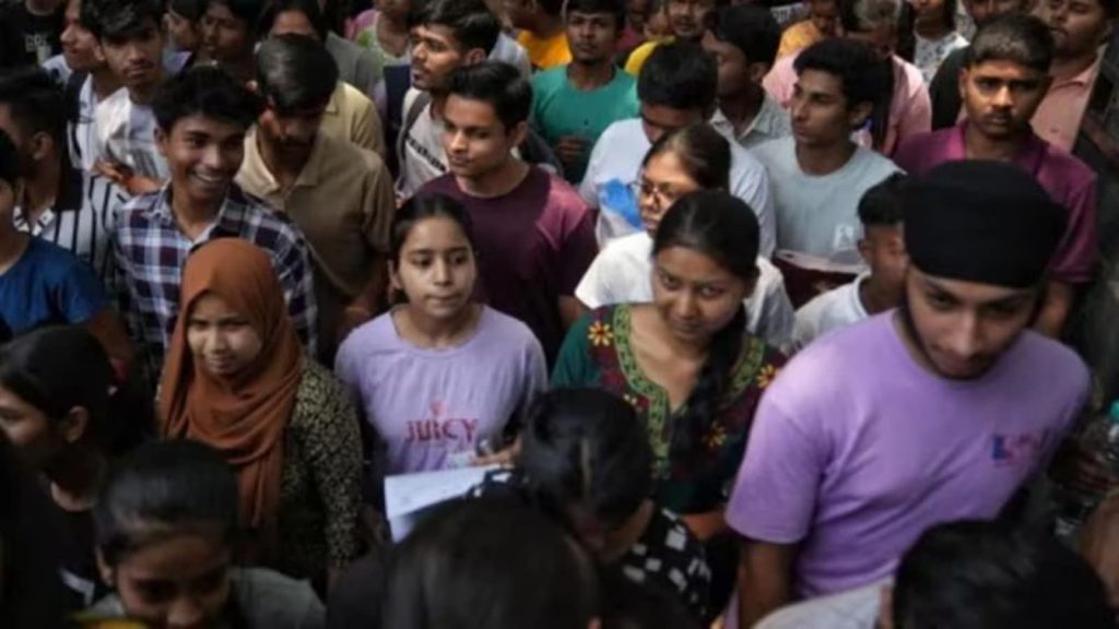 CSIR exam cheating row, CSIR NET examination, CSIR NET exam, UP Police, CSIR NET, Uttar Pradesh Police, Special Task Force, National Eligibility Test, National Eligibility Test, Indian express news, current affairs