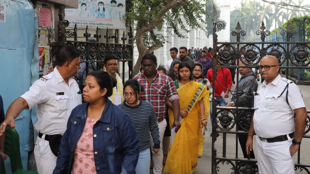 SC ruling secures Rs 17k monthly pay & permanent jobs for Uttar Pradesh's contractual teachers