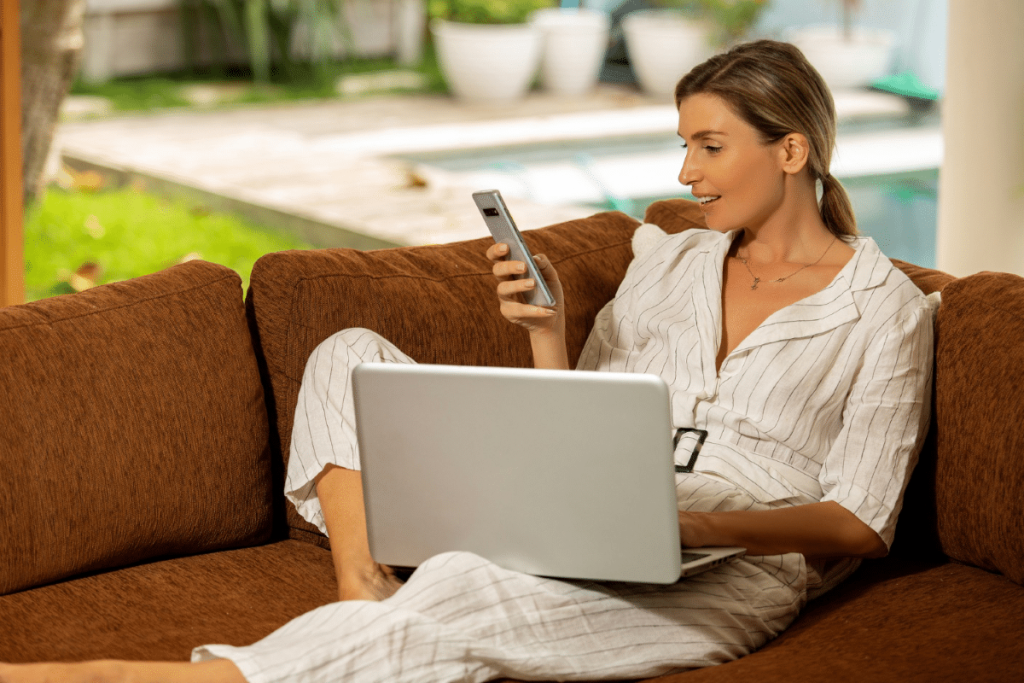 The New Expat’s Guide To Phones, Sims And Staying Reachable In 2026 The New Expat's Guide To Phones, Sims And Staying Reachable In 2026