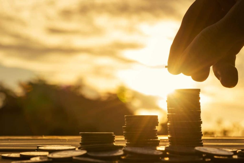 Smart Money Habits That Can Strengthen Financial Stability