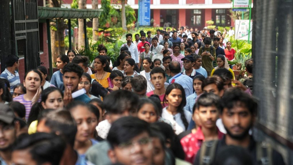 UPSC Civil Services Prelims Admit Card Releasing Today
