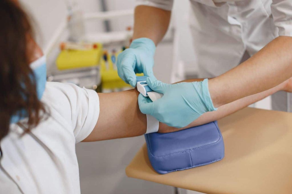 Guide To UAE Visa Medical Tests: What To Expect