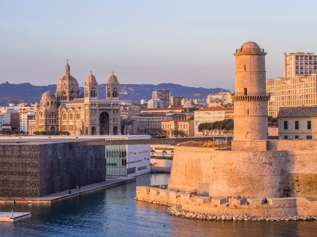 Top Tips For Hosting Friends And Family While Living In France Top Tips For Hosting Friends And Family While Living In France